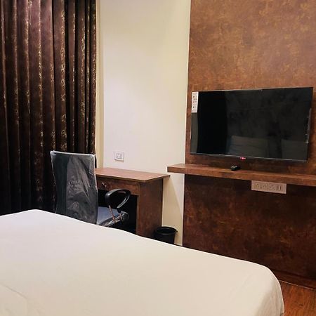 The Taaj Comforts Bangalore Exterior foto