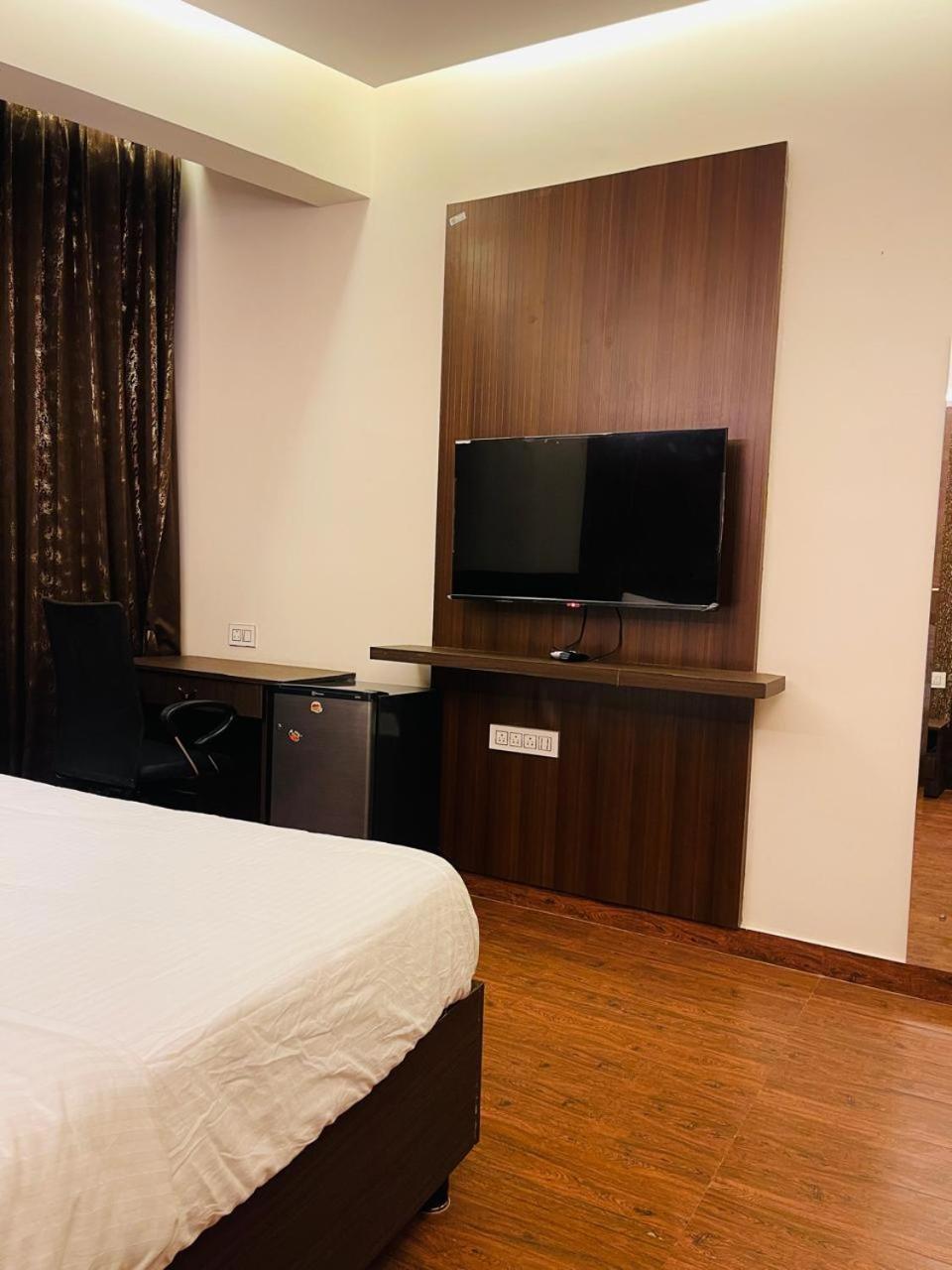 The Taaj Comforts Bangalore Exterior foto