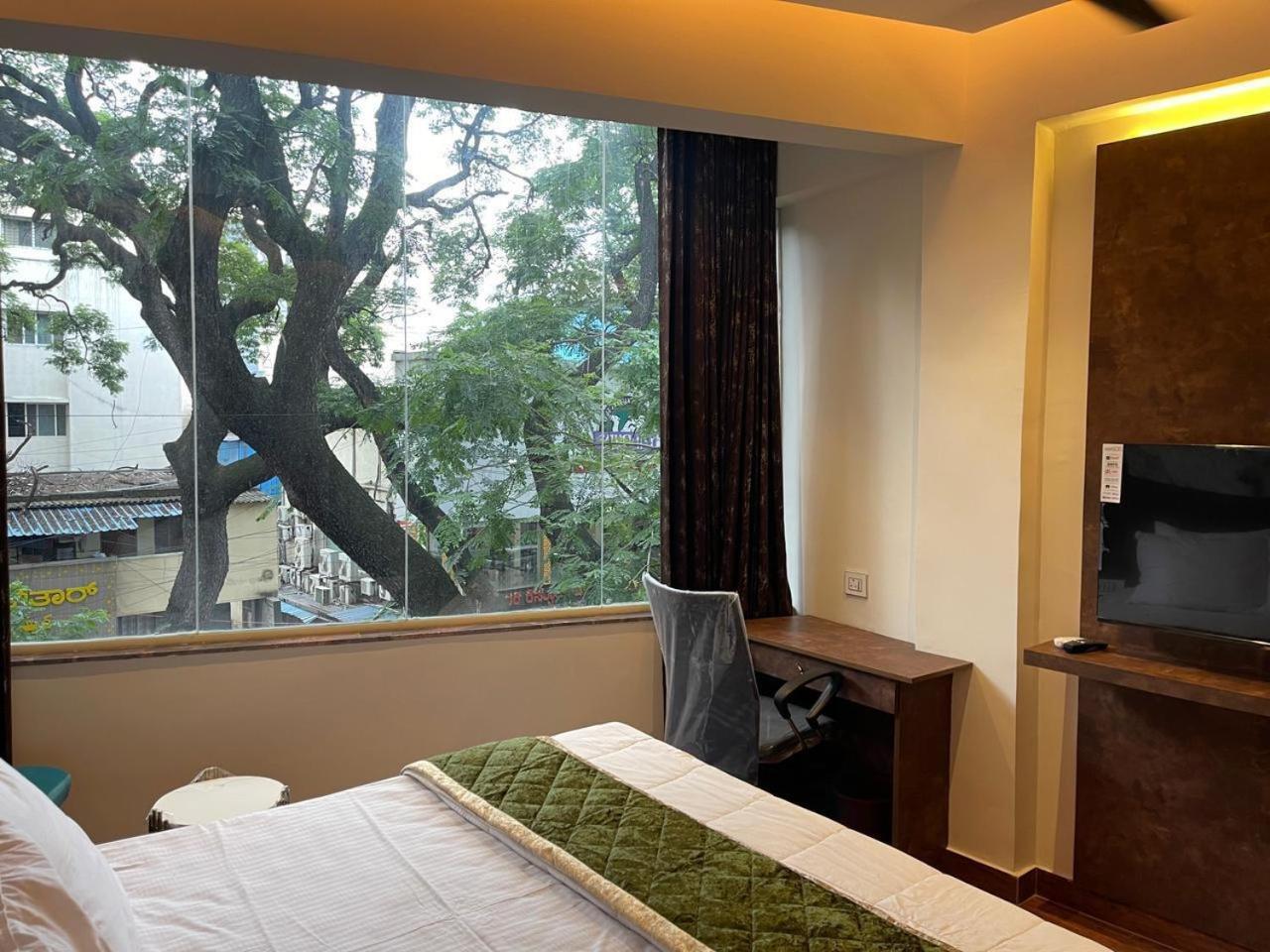 The Taaj Comforts Bangalore Exterior foto